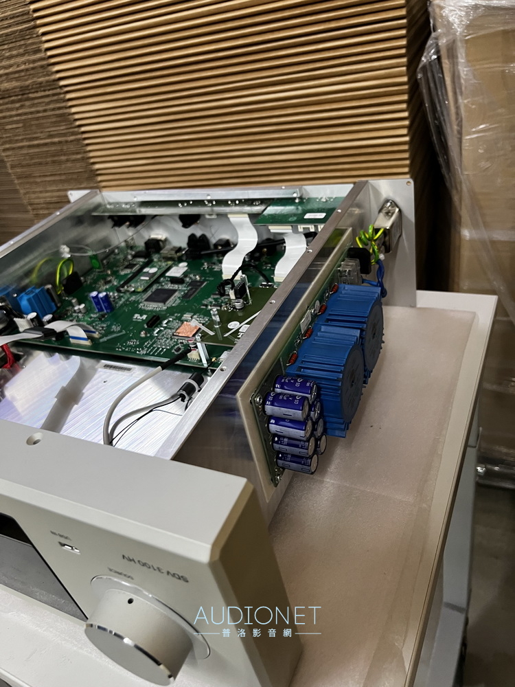 T+A類比線路電源在另一邊